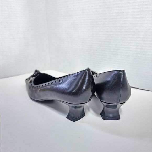 Stuart Weitzman  - Picture 11 of 13